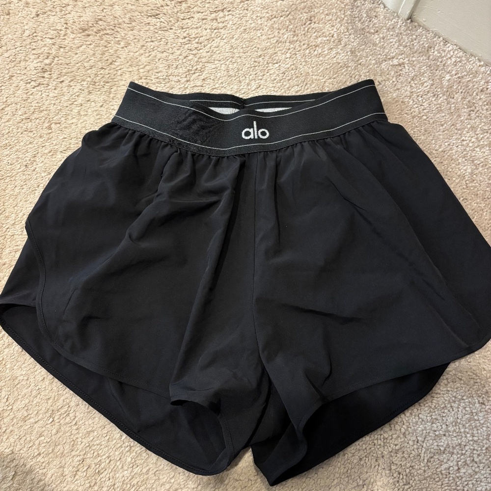 Alo Yoga XS Match Point Short